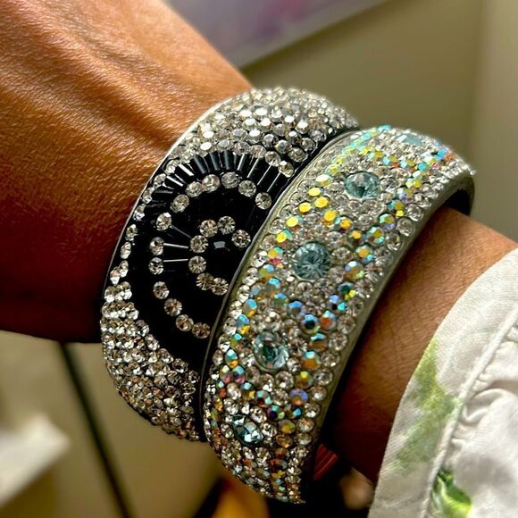 Beautiful Rhinestone Bangles - Picture 1 of 7